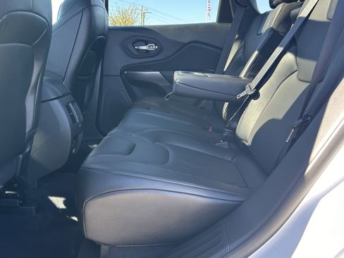 Used 2022 Jeep Cherokee Latitude Lux w/ Sun & Sound Group image 21