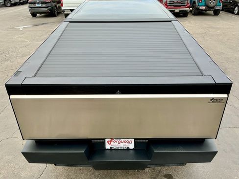 Used 2024 Tesla Cybertruck AWD Crew Cab image 17