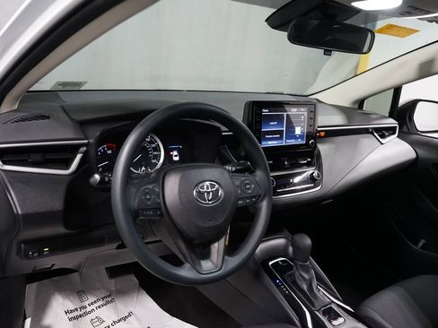 Certified 2022 Toyota Corolla LE FWD image 11