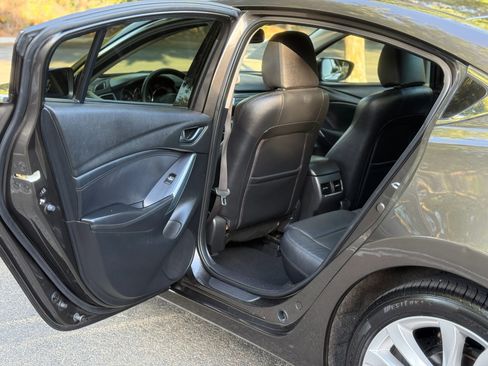 Used 2016 MAZDA MAZDA6 Touring w/ Touring Technology Package FWD image 21