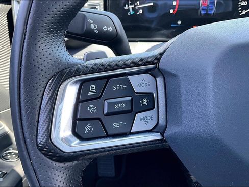 Used 2025 Ford Mustang GT Premium RWD image 17