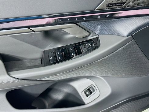 New 2026 BMW i5 eDrive40 w/ Premium Package RWD image 20