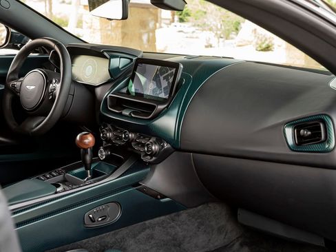 Used 2024 Aston Martin Valour RWD image 32