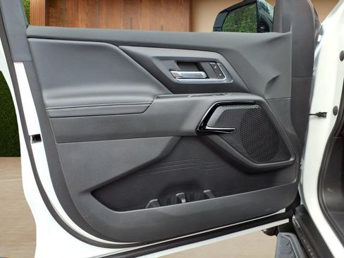 New 2026 Chevrolet Silverado EV LT AWD/4WD image 15