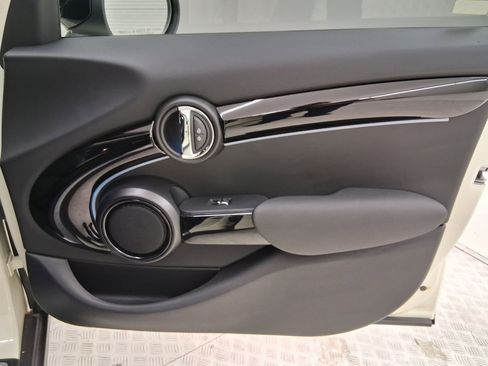 Certified 2023 MINI Cooper S image 32