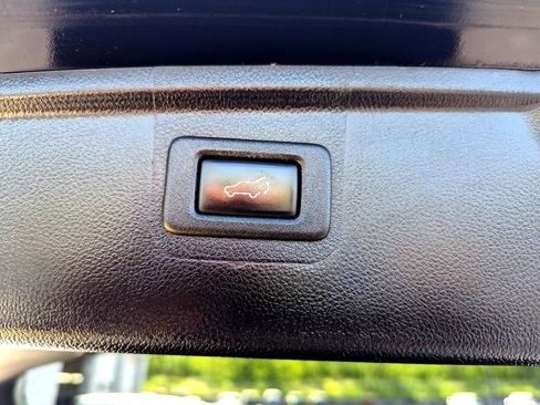 Used 2019 Subaru Outback 3.6R Touring w/ Protection Package #1 image 15