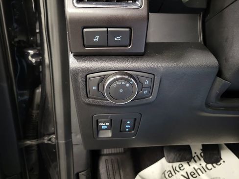 Used 2021 Ford Expedition Limited image 21