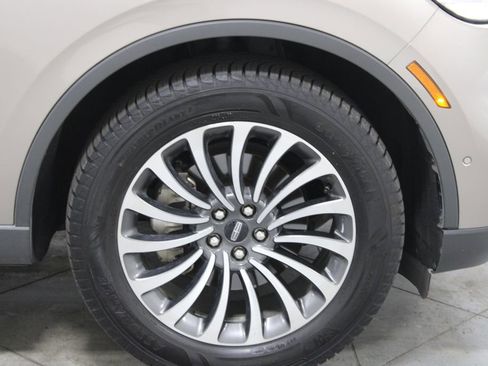 Used 2021 Lincoln Aviator Reserve w/ Equipment Group 201A AWD/4WD image 12