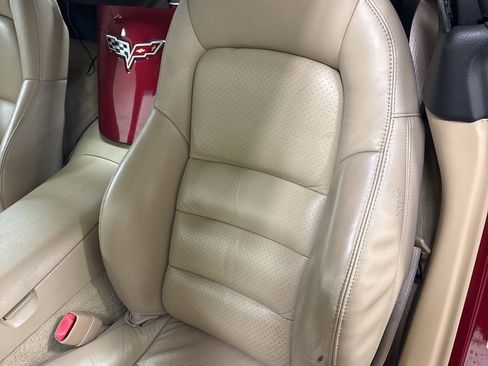 Used 2008 Chevrolet Corvette Convertible w/ Preferred Equipment Group image 19