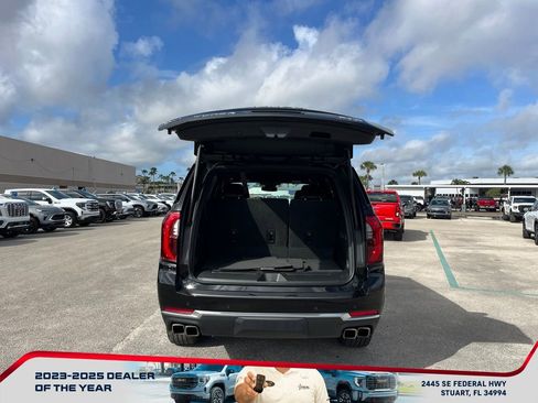 Used 2025 GMC Yukon Denali image 17