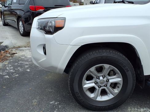 Used 2019 Toyota 4Runner SR5 Premium image 21