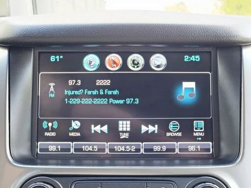 Used 2018 Chevrolet Suburban LT image 23