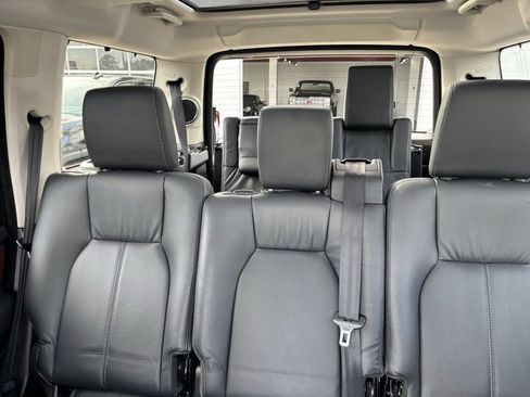 Used 2015 Land Rover LR4 HSE LUX image 17