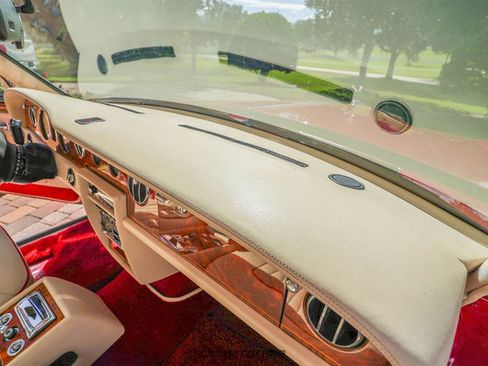 Used 1993 Rolls-Royce Silver Spur II image 23