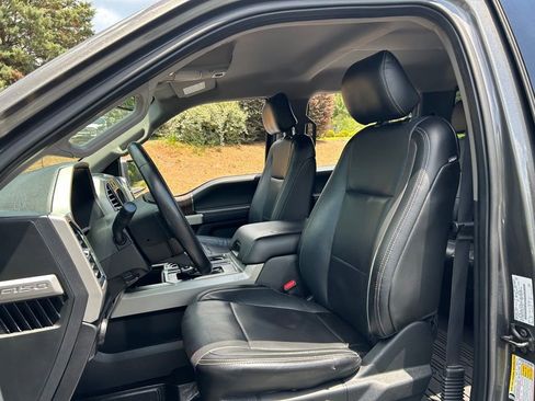 Used 2016 Ford F150 Lariat RWD image 41