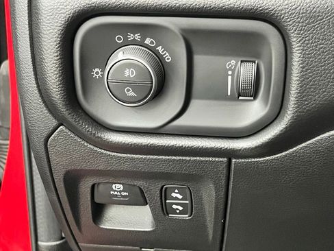 Used 2022 RAM 1500 Big Horn AWD/4WD image 24