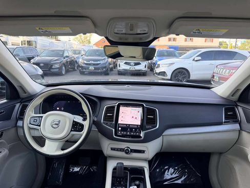 Used 2023 Volvo XC90 B5 Core w/ Climate Package AWD/4WD image 36