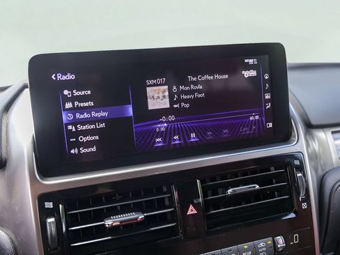 Used 2023 Lexus GX 460 Premium w/ Premium Plus Package AWD/4WD image 16