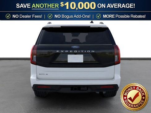 New 2025 Ford Expedition Active image 7