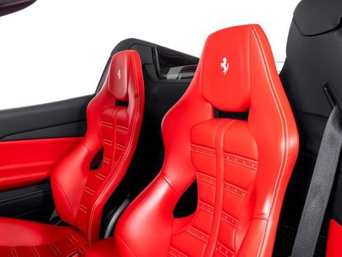 Used 2018 Ferrari 488 Spider RWD image 22