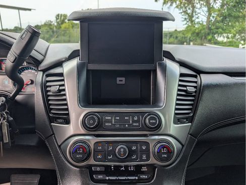 Used 2019 Chevrolet Tahoe LS AWD/4WD image 30