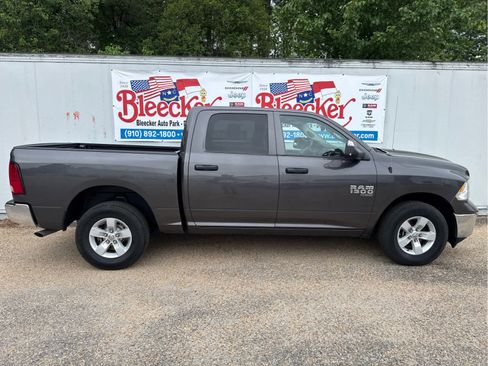 Used 2023 RAM 1500 Classic SLT w/ Trailer & Traction Group AWD/4WD image 2