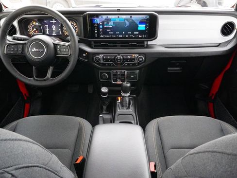 Used 2025 Jeep Gladiator Sport AWD/4WD image 22