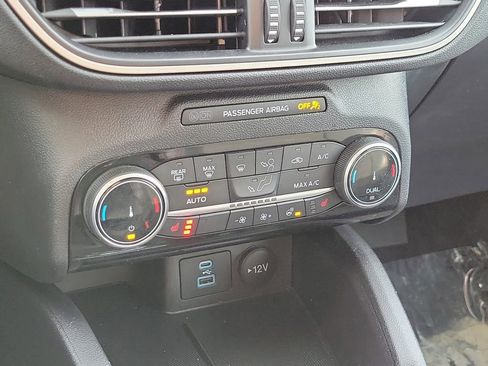 Used 2022 Ford Escape SEL w/ SEL Stealth AWD Package image 18