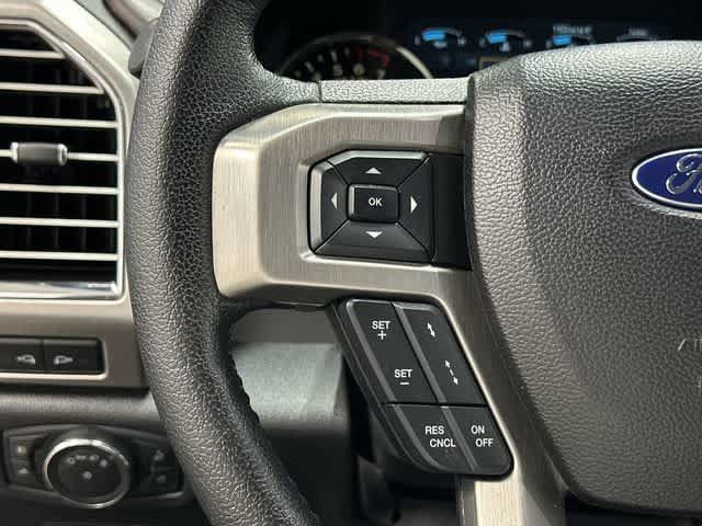 Used 2015 Ford F150 Platinum w/ Equipment Group 701A Luxury AWD/4WD image 17