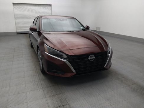 Used 2023 Nissan Altima 2.5 SL FWD image 14