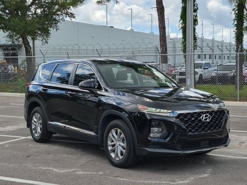 Used 2019 Hyundai Santa Fe SE FWD image 3