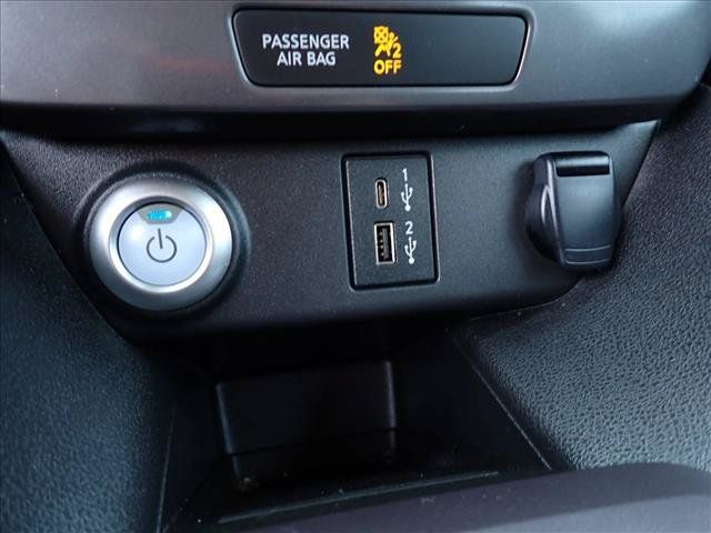 Used 2025 Nissan Leaf S FWD image 17