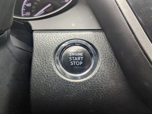 Used 2023 Toyota Camry SE w/ Convenience Package FWD image 19