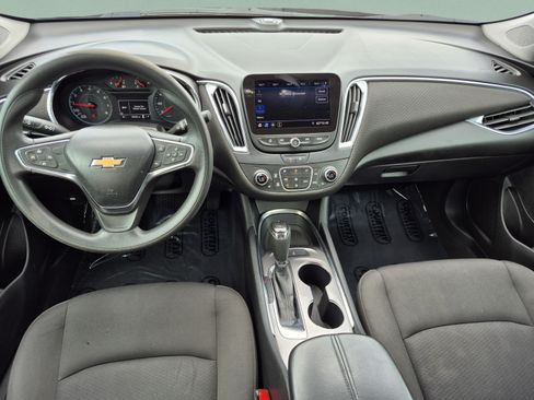 Used 2020 Chevrolet Malibu LT FWD image 11