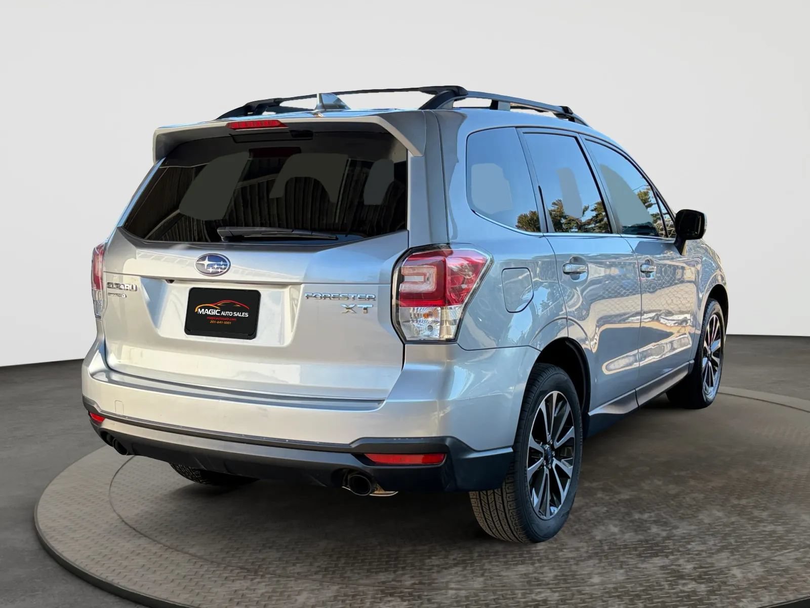 Used 2017 Subaru Forester 2.0XT Premium AWD/4WD image 10