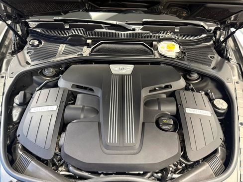 Used 2015 Bentley Flying Spur V8 image 27