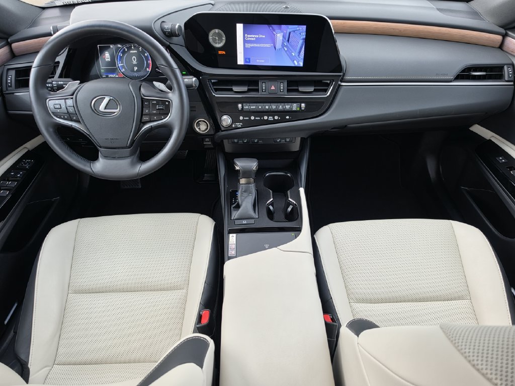 Used 2024 Lexus ES 350 w/ Premium Package FWD image 12