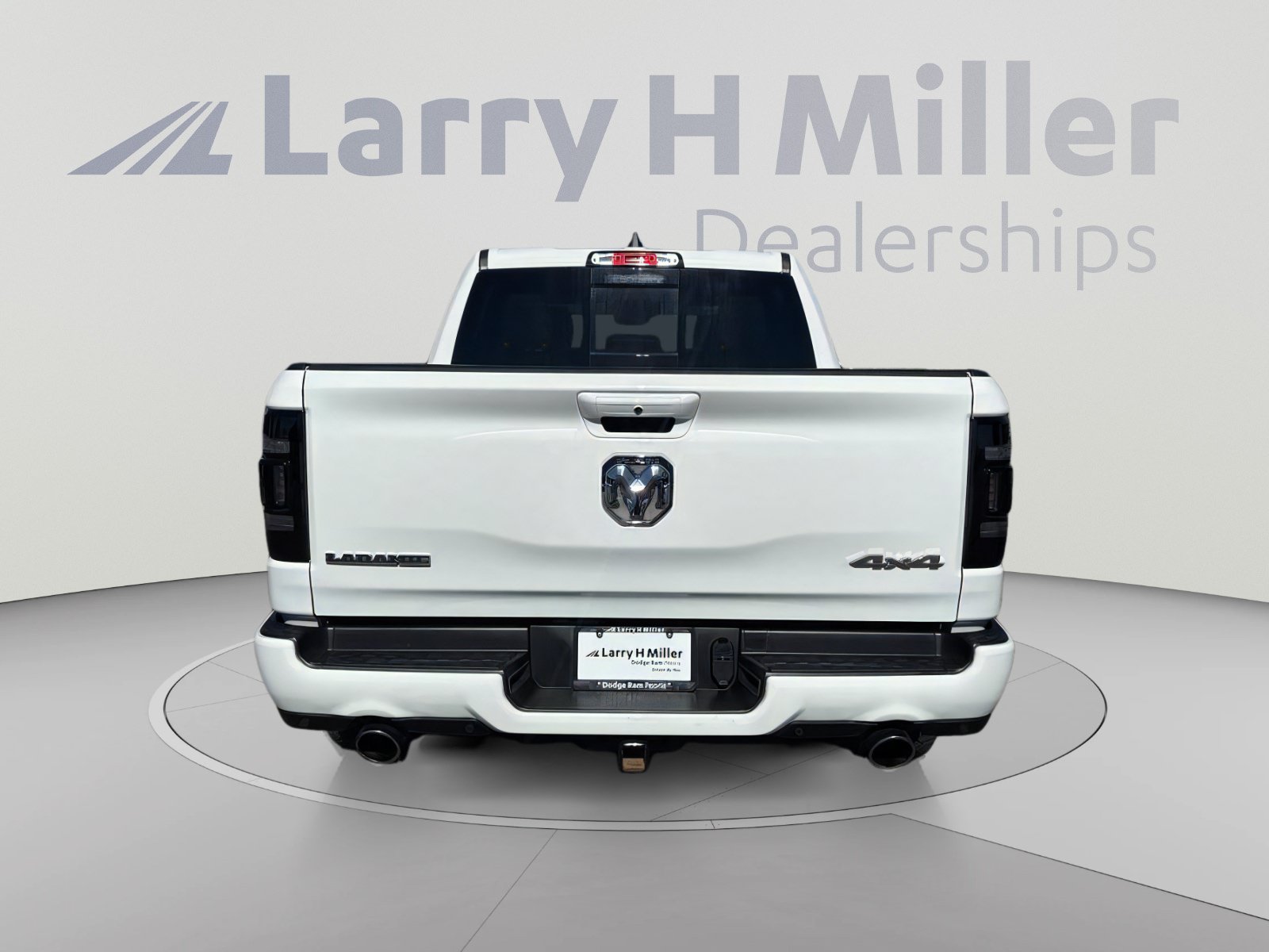 Used 2021 RAM 1500 Laramie w/ Sport Appearance Package AWD/4WD image 5