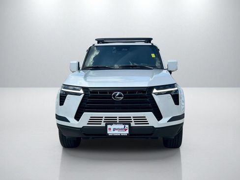 Used 2026 Lexus GX 550 w/ Accessory Package (2T) AWD/4WD image 2