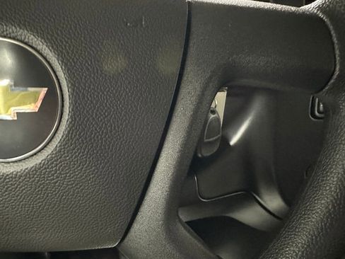 Used 2025 Chevrolet Express 3500 LT w/ LT Preferred Equipment Group image 21