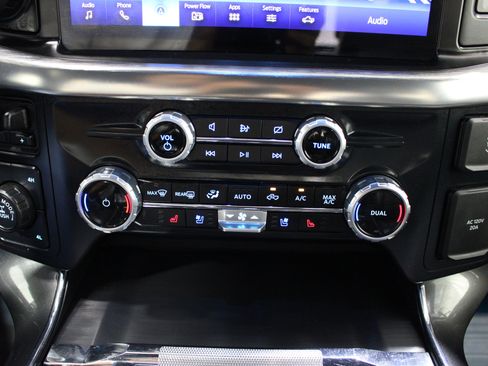 Used 2023 Ford F150 Lariat AWD/4WD image 18