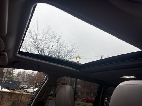 Used 2021 Subaru Forester Limited w/ Popular Package #3 image 15