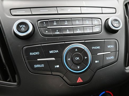 Used 2018 Ford Focus SE image 15