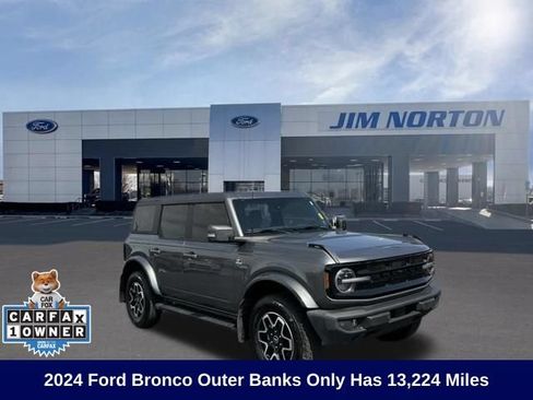 Used 2024 Ford Bronco Outer Banks AWD/4WD image 1