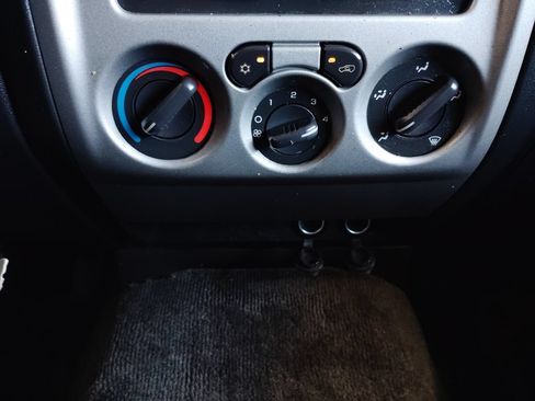 Used 2011 Chevrolet Colorado LT RWD image 32