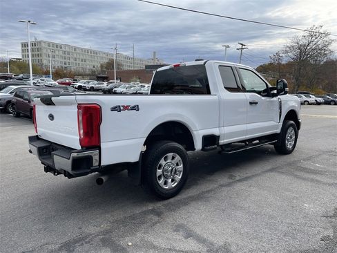 Used 2023 Ford F250 XLT w/ Snow Plow Prep Package image 8