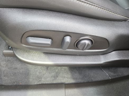 Certified 2023 Chevrolet Traverse LT image 36