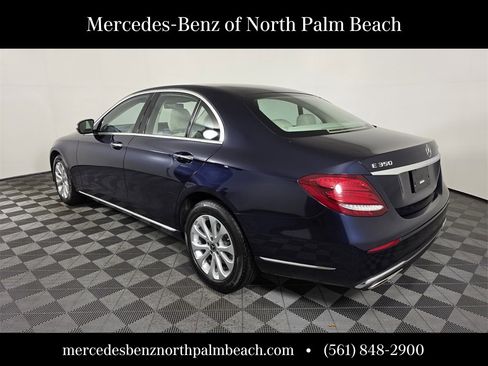 Used 2020 Mercedes-Benz E 350 4MATIC Sedan image 4