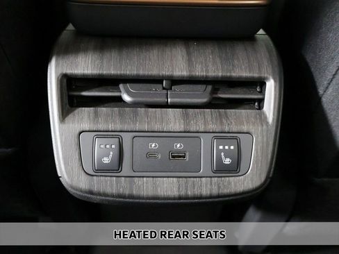 Used 2023 Nissan Ariya FWD image 9