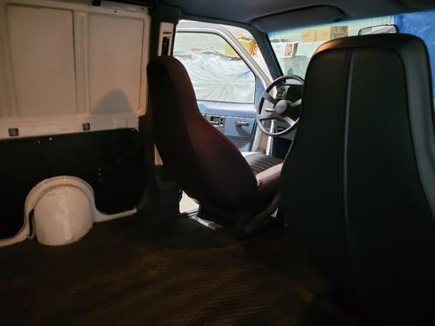 Used 1992 GMC Safari XT Cargo Van image 35
